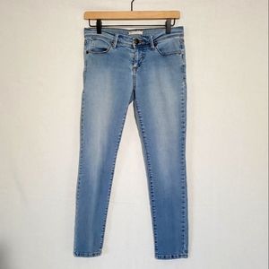 Free People Low-rise, light wash Skinny Jeans, size 26